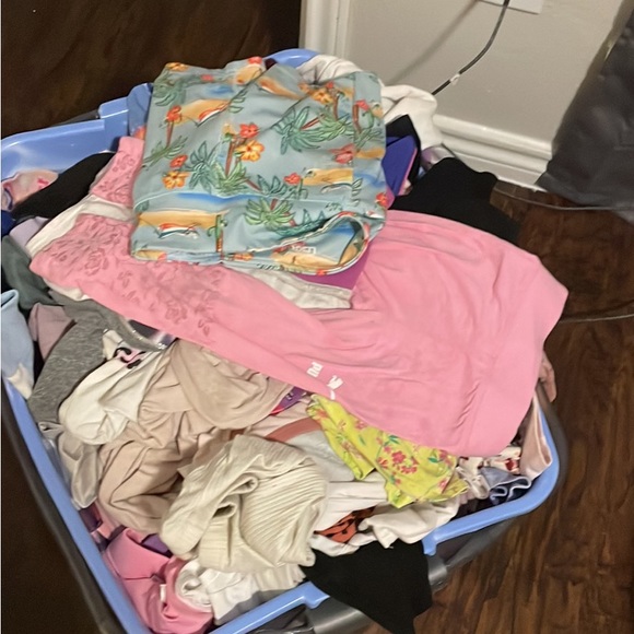 Girl toddler 2t-5t used still like new name brand clothes as shown need dem gone - Picture 3 of 5